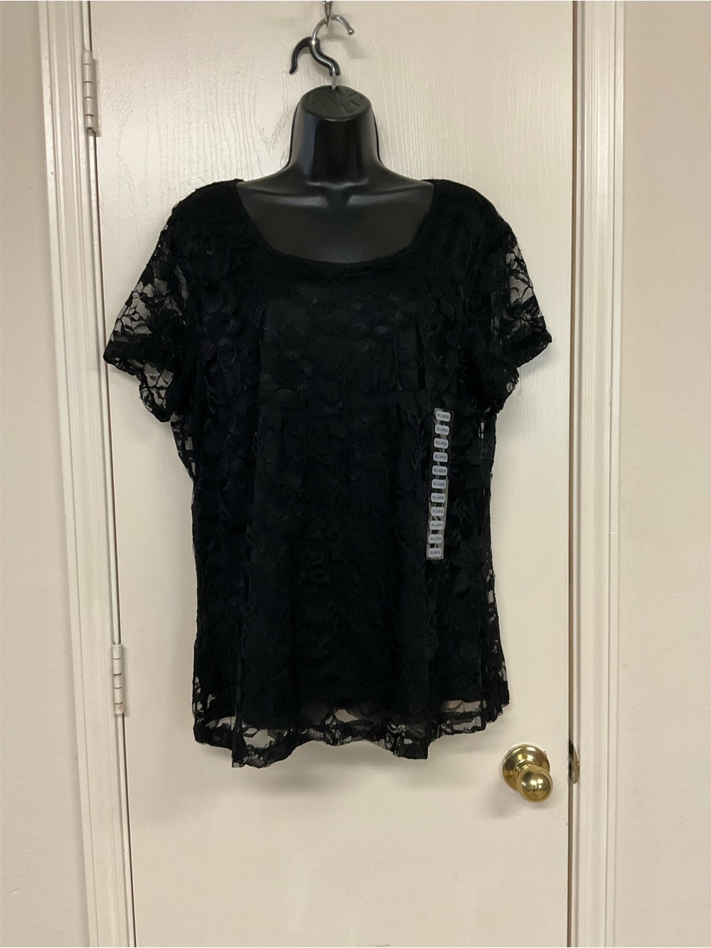 Black Lace Short-Sleeve Women's Top